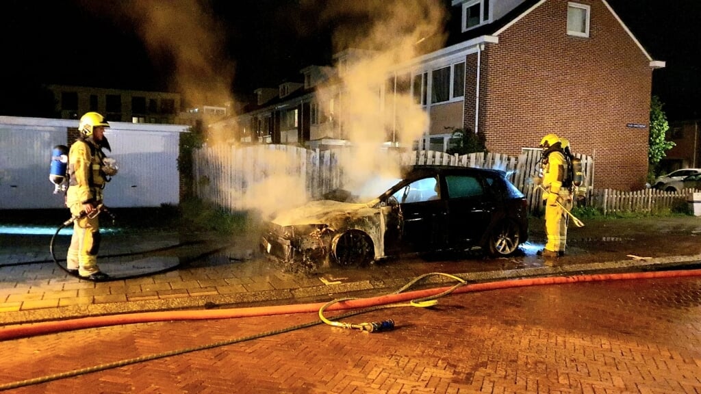 De brandweer moest vorig jaar 45 keer uitrukken bij een brand van een personenauto. 