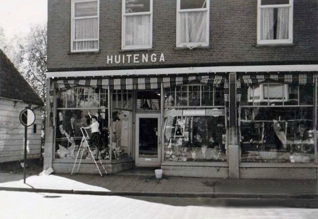 Slaapwinkel Huitenga toen.