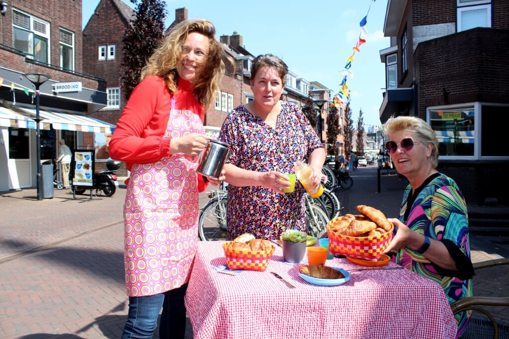Het ontbijttrio hield zaterdag een 'promo' in de dorpskern in Boskoop