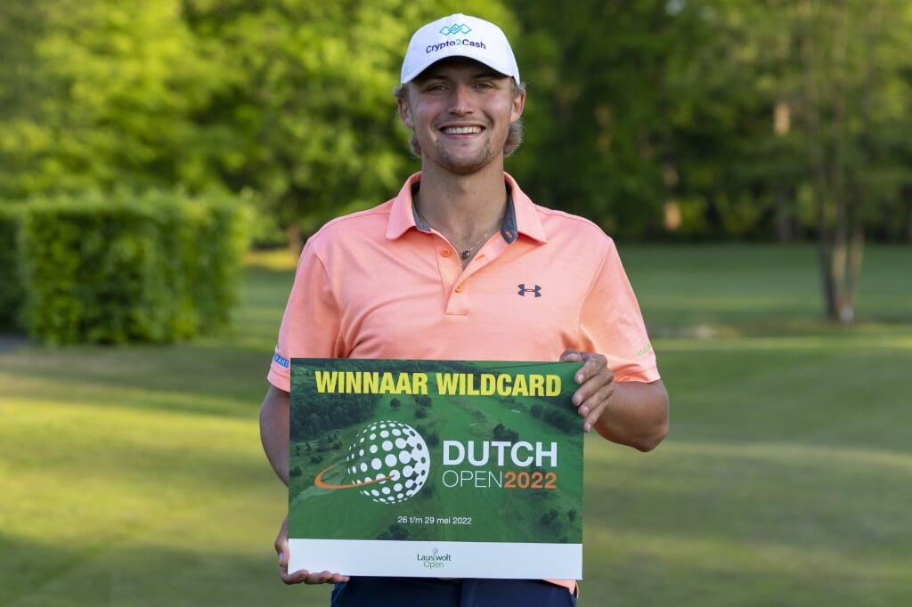Mats Markovits als trotse winnaar van het Lauswolt Open, mét wildcard voor het Dutch Open.