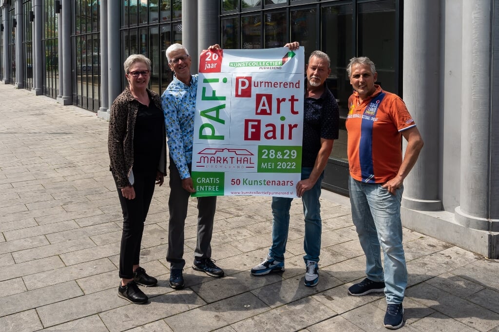 Het is aftellen voor het bestuur van de kunstroute. V.l.n.r.: Joke Sweers, Peter Elias, Mark de Vries en Jurgen van den Hoek.