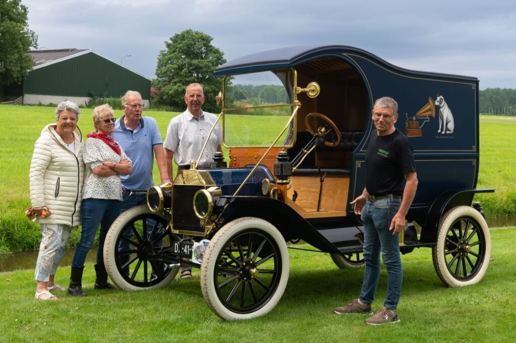 Liefhebbers van antieke auto’s hun hart konden ophalen bij de familie Hopman.