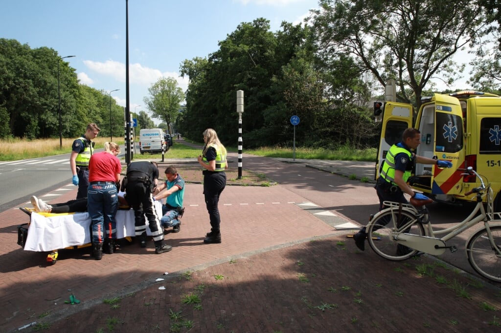 23 juni werd een fietser aangereden op de kruising van de Prinses Beatrixlaan met de Van Vredenburchweg. 