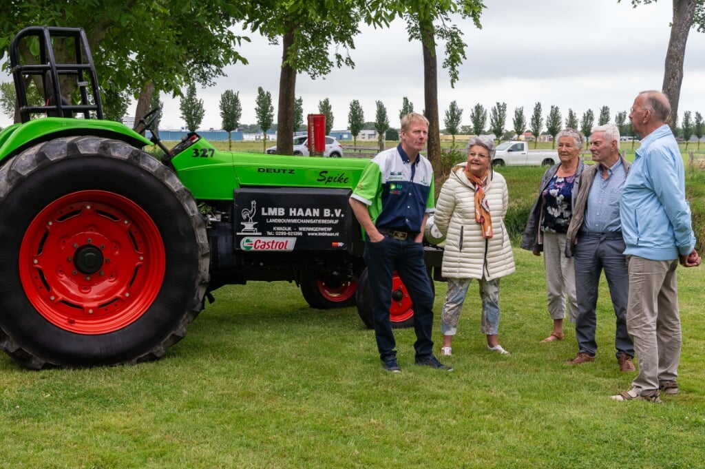 De nieuwste (en oudere) John Deere tractors konden bewonderd worden.