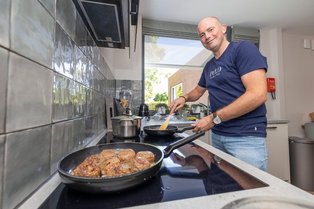 Edwin Lijster is kookvrijwilliger bij Beukenrode.
