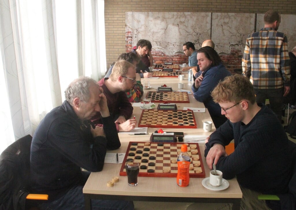 Stigt Thans won vrij eenvoudig van Hoogeveen.