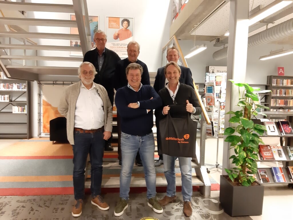 Gerrit Langelaar, Jaap Kroonenburg, Marc Kwakkelstein, Sybrand van Haersma Buma, Wouter de Nie en Wybe Knierim volgden een training om Taalmaatje te worden. 