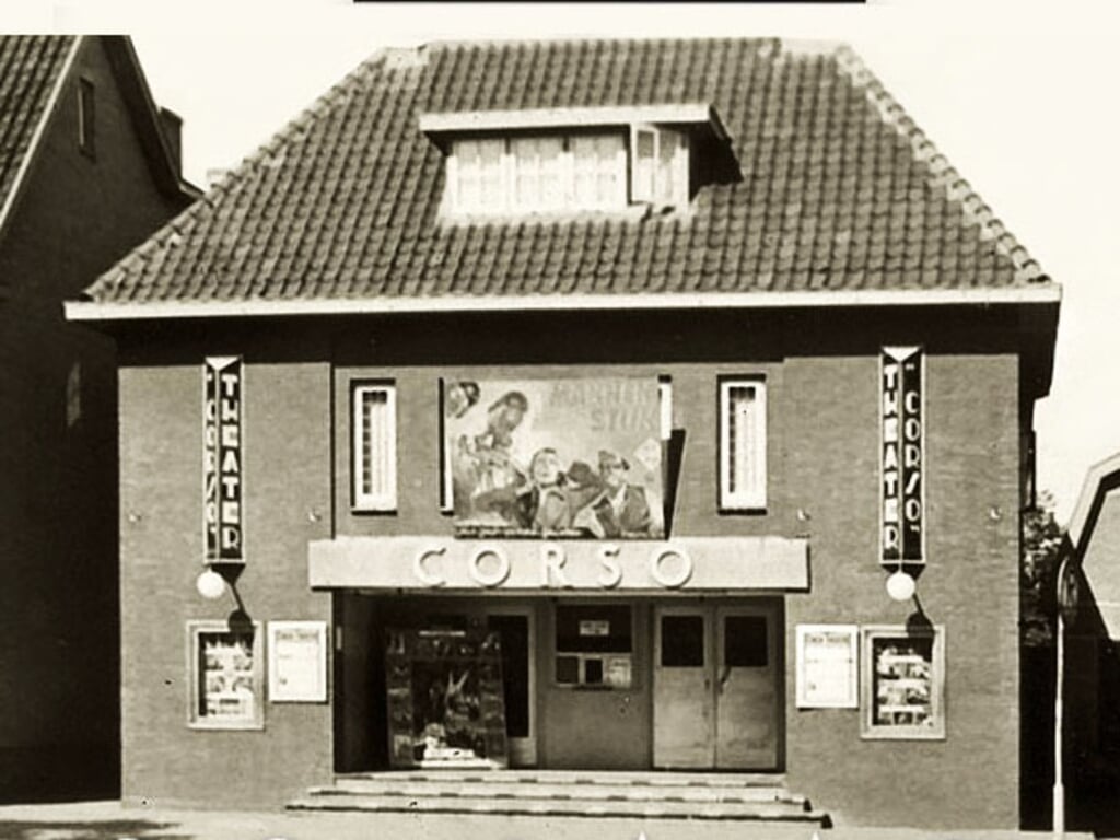 Corso bioscoop na de opening in 1937.