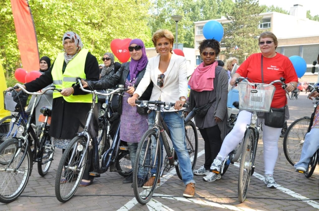 Vrouw&Vaart geeft fietsles aan vrouwen. Wie helpt mee?