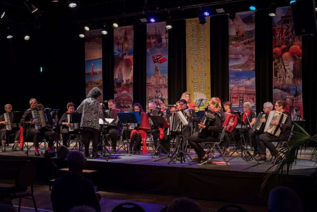De beide orkesten van de EHVO geven hun jaarconcert op 1 april.