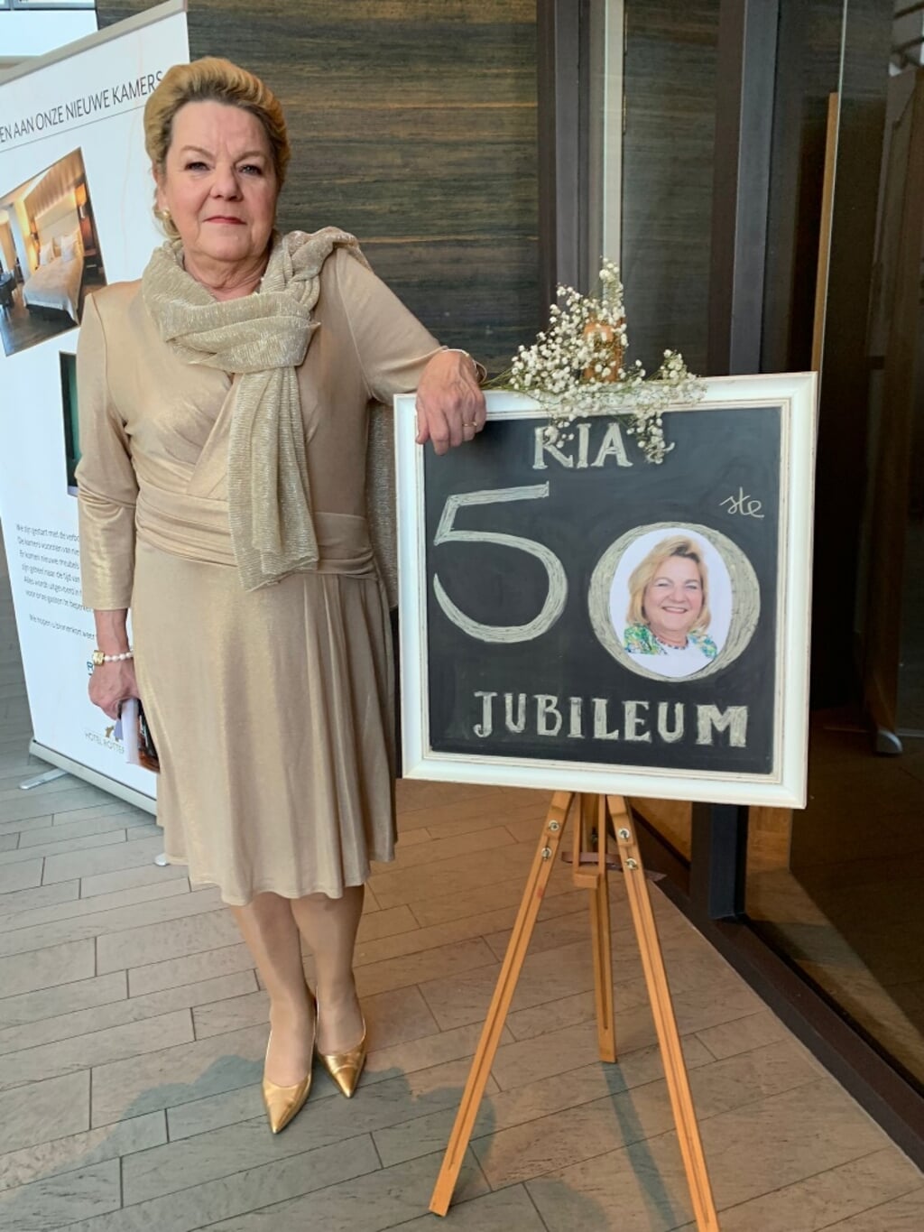 Ria Groenendaal werd gehuldigd voor haar 50-jarige carrière bij Bastiaans & Van Riet Accountants.