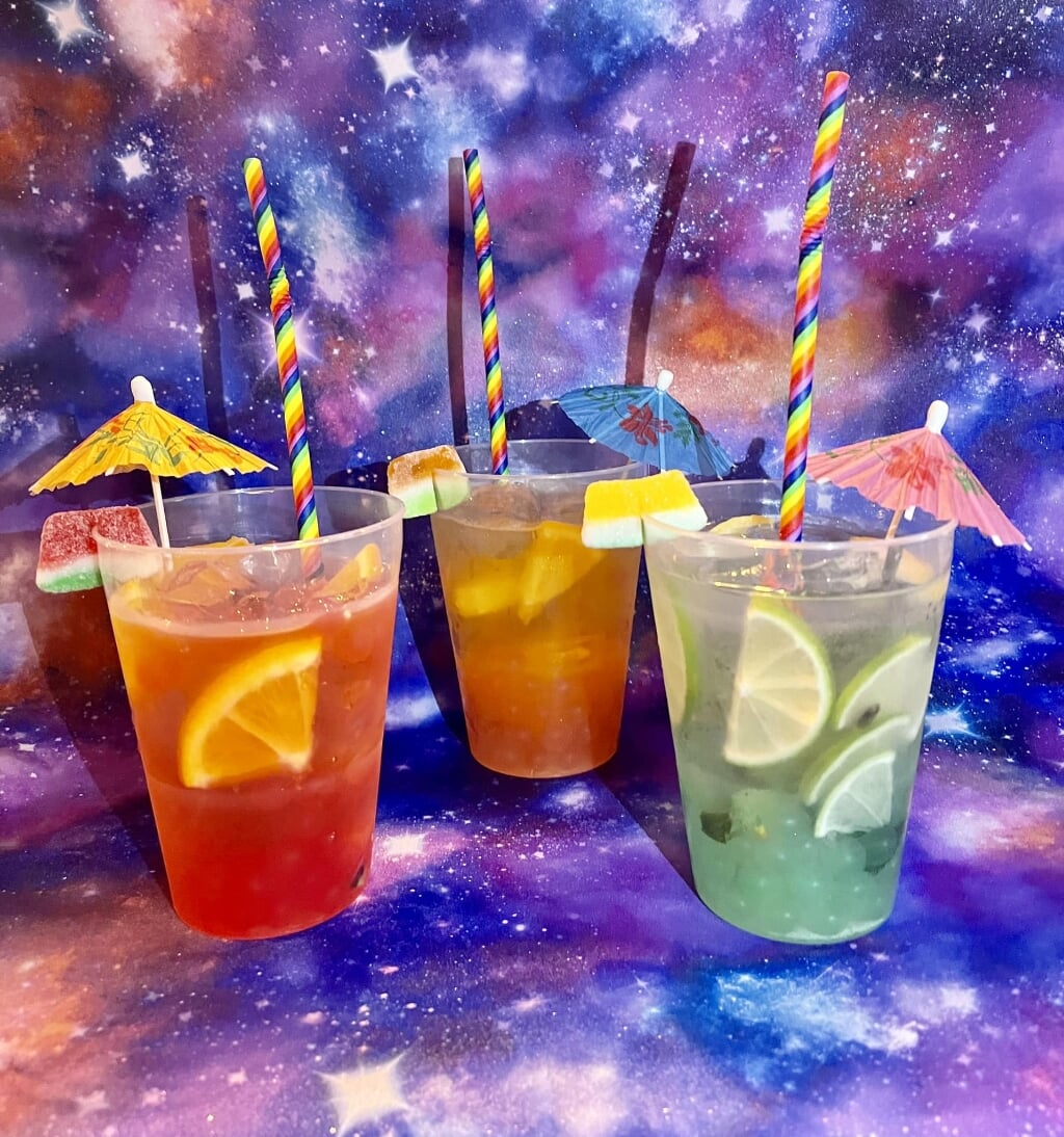 Bij Moon Collectibels zullen morgen ook alcoholische cocktails verkrijgbaar zijn.