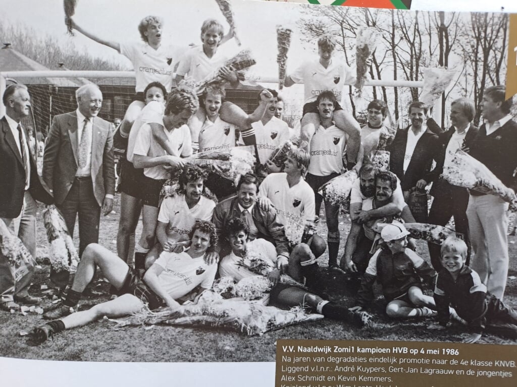 Naaldwijk Zomi 1 kampioen van de HVB op 4 mei 1986.