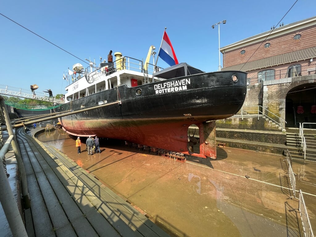 Het opleidingsschip ligt nog even in het dok maar is zaterdag weer in Schiedam.
