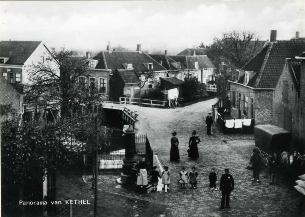 Het centrum van het dorp Kethel omstreeks 1905 (zie tekst).