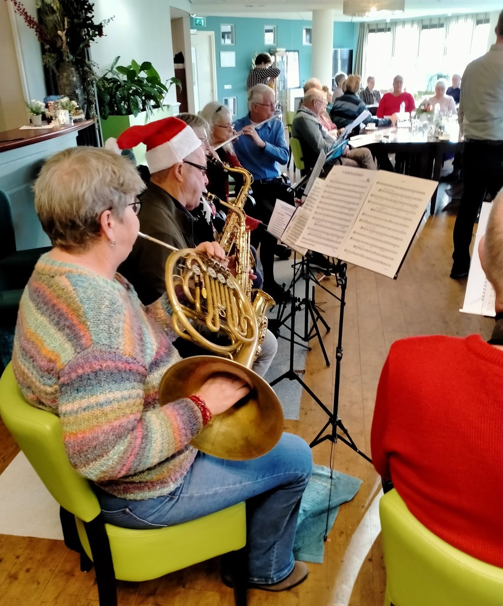 Muziek is voor mensen met dementie heel belangrijk.