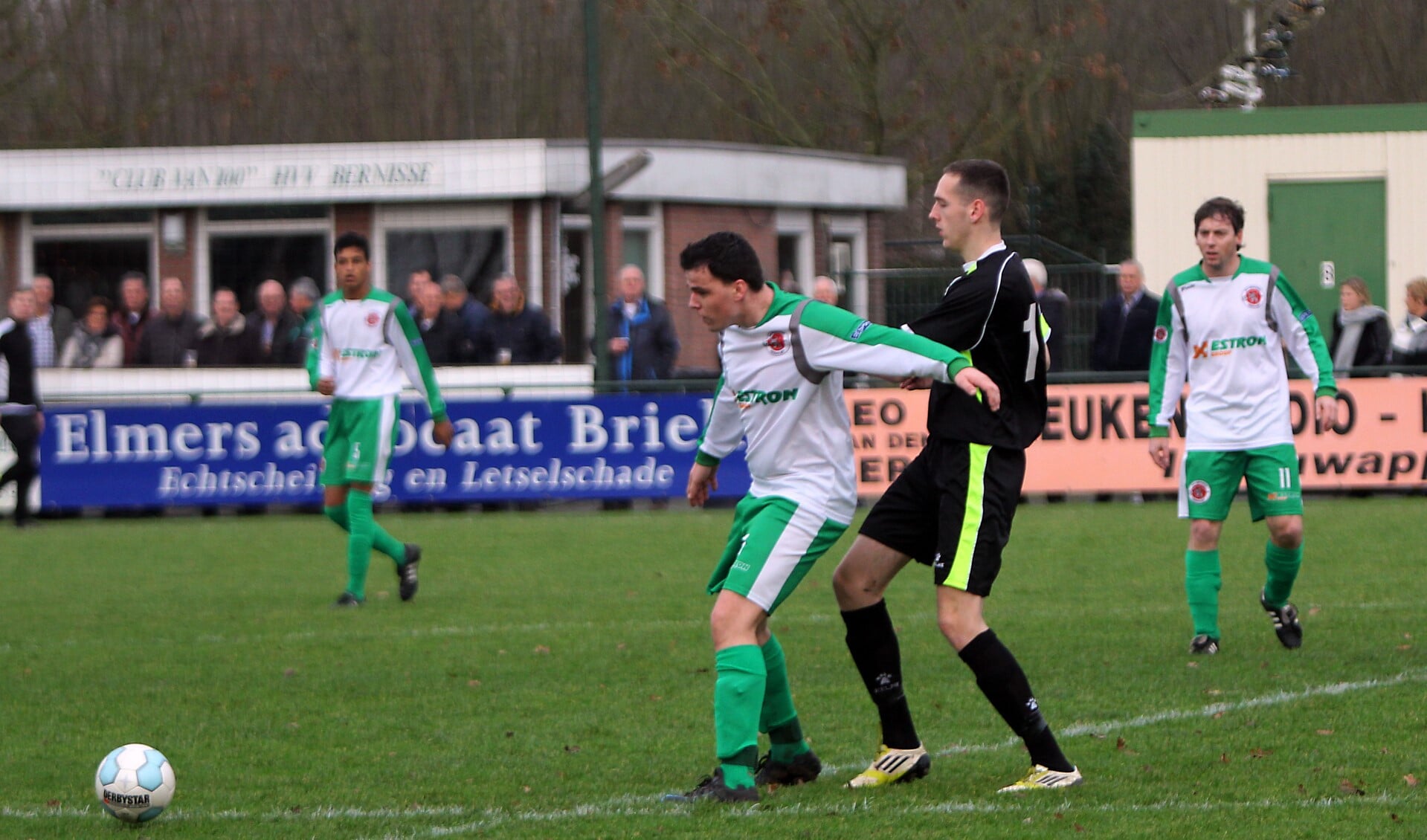 Bernisse was onverzettelijk tegen Rijnmond HS. Foto's: Peter de Jong.