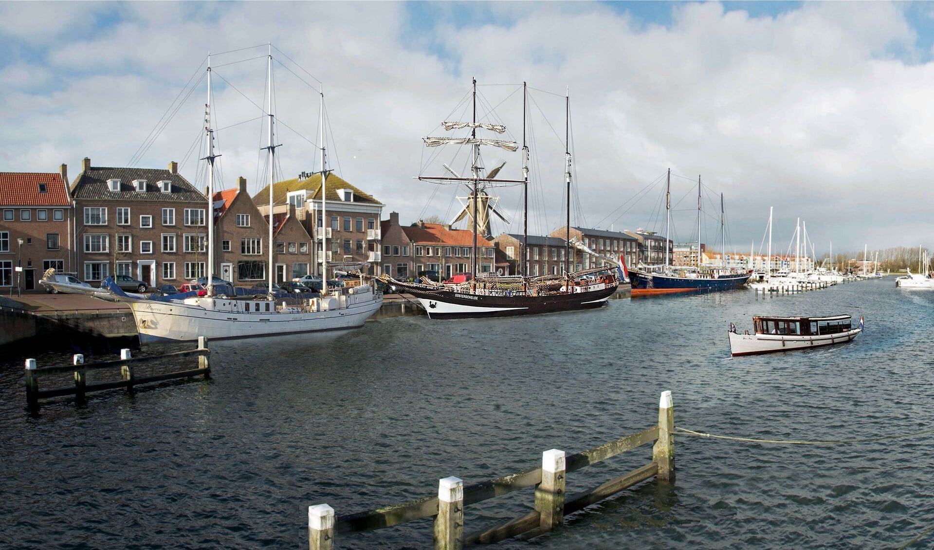 historische schepen in Hellevoetse Haven