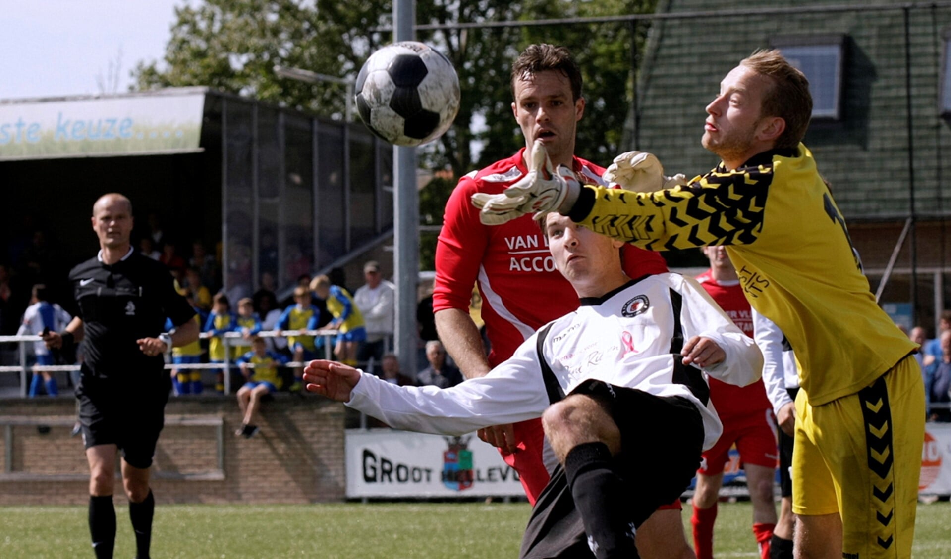 Eersteklasser Nieuwenhoorn is ingedeeld bij de tweedeklassers Full Speed uit Delft en Strijen (Archieffoto: Theo van Kralingen)
