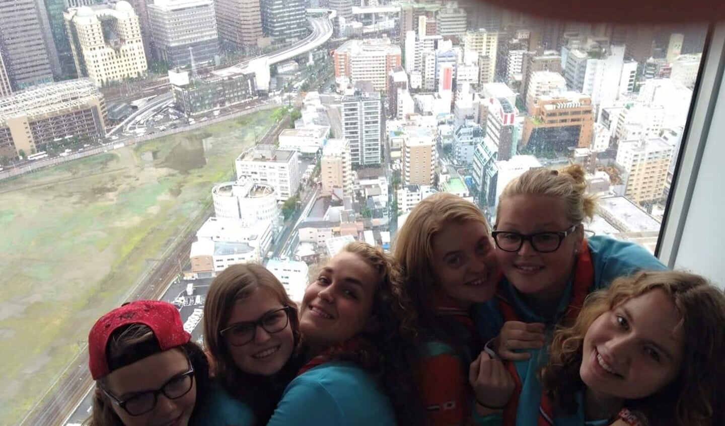 Even een selfie met Osaka op de achtergrond (foto: Paulien van Diggelen).