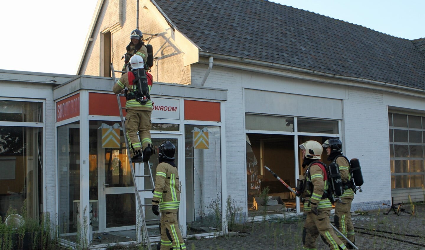 De brandweer kon snel het sein brand meester geven. Foto: Wil van Balen.