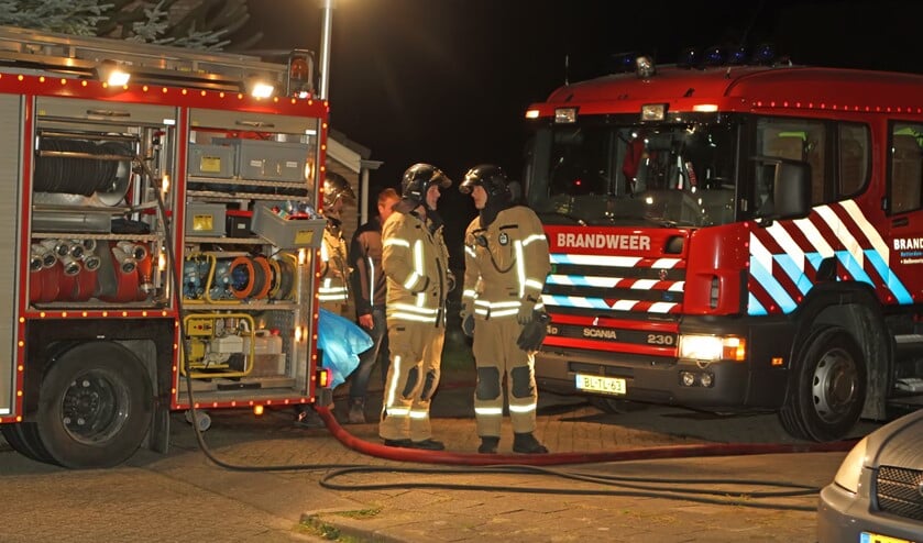 Inzet meerdere voertuigen. (Foto: Wil van Balen)