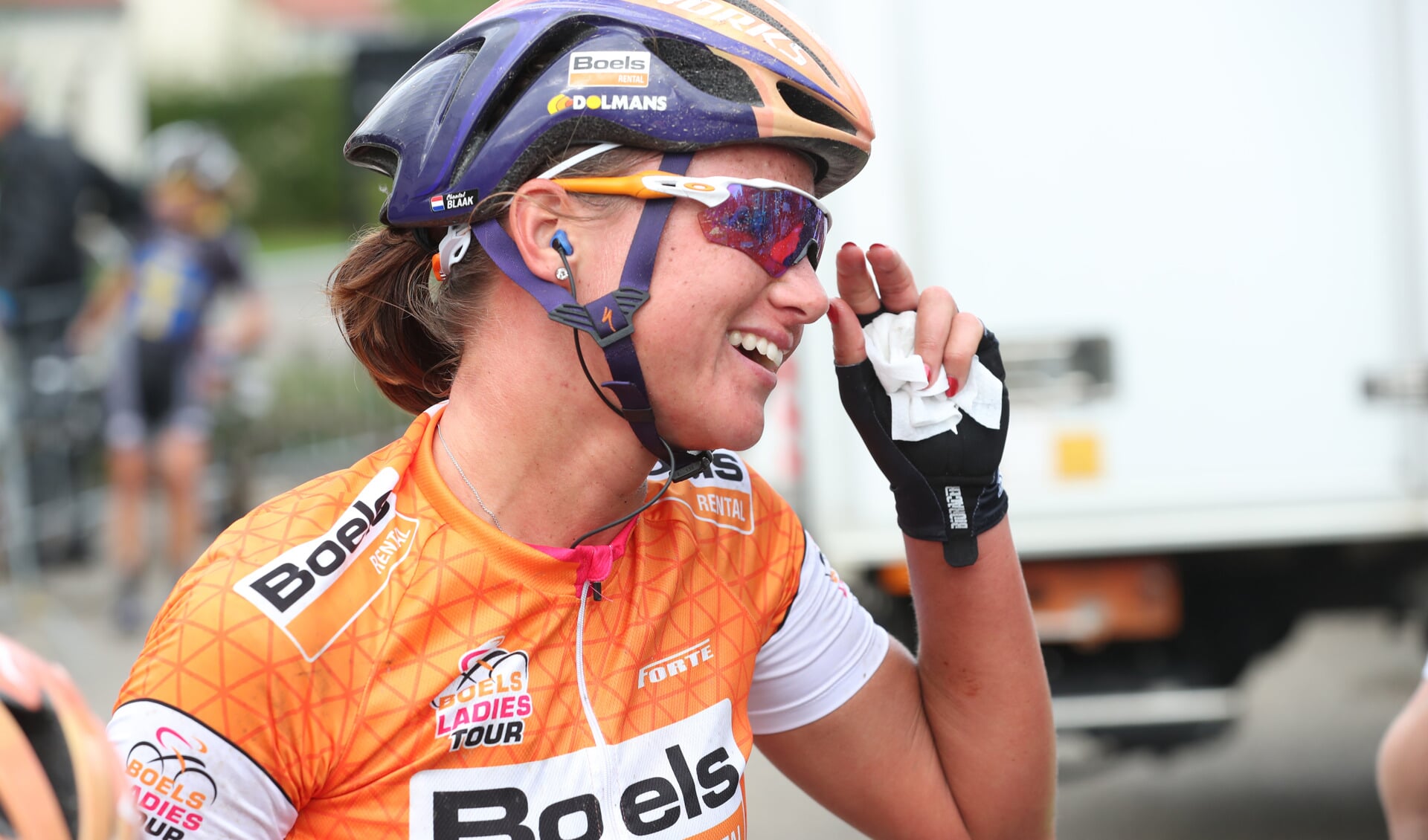 Chantal Blaak behaalde in de bakoven van Qatar met haar ploeg Boels-Dolmans de wereldtitel in de ploegentijdrit. Foto Dick Soepenburg.