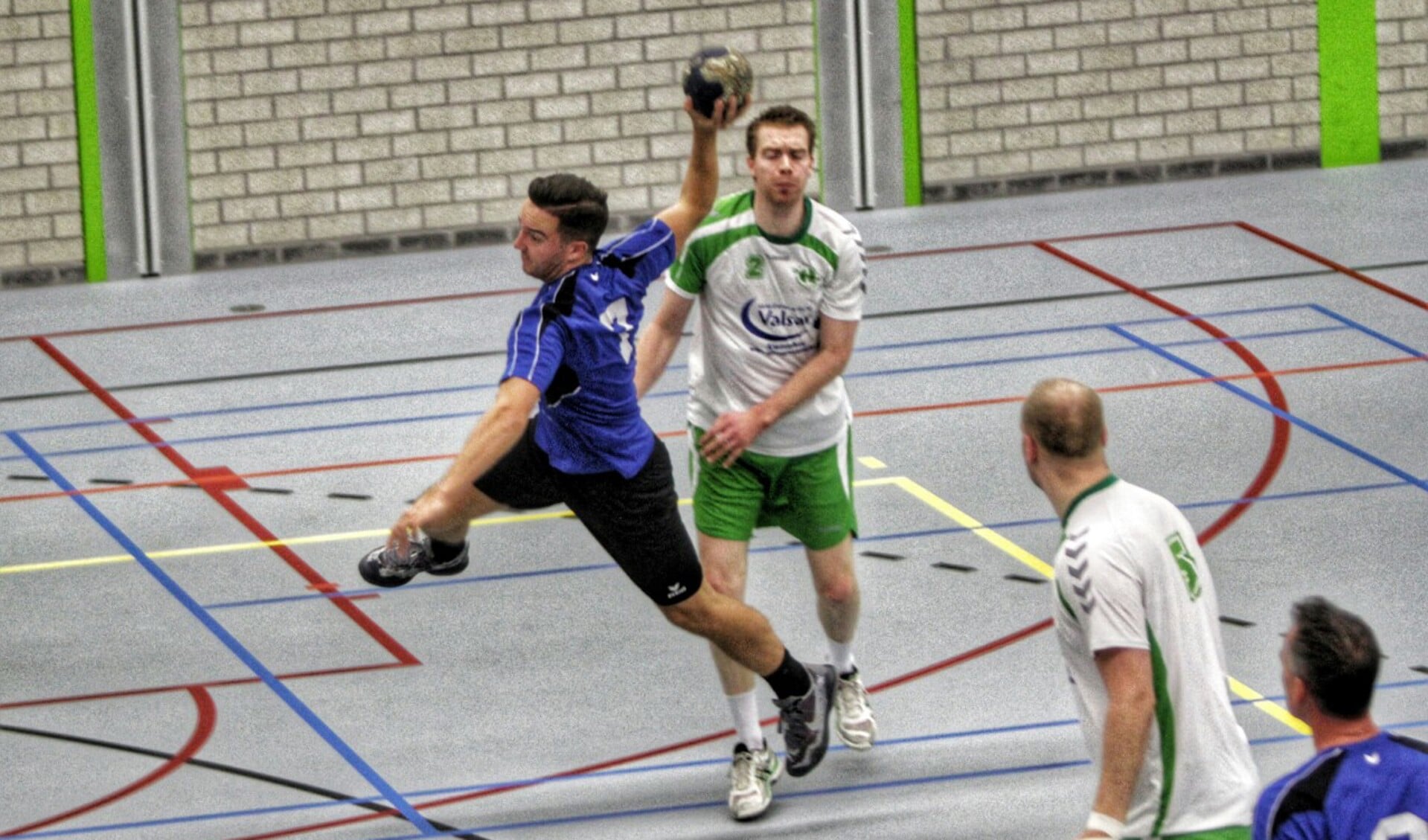 De mannen van HVOS verloren bij de start van de zaalcompetitie in de hoofdklasse van Quintus 3. Fotografie: Peter de Jong