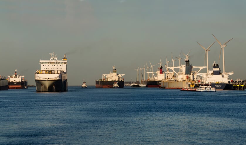Een ochtend in het Calandkanaal. Foto: Eric Bakker