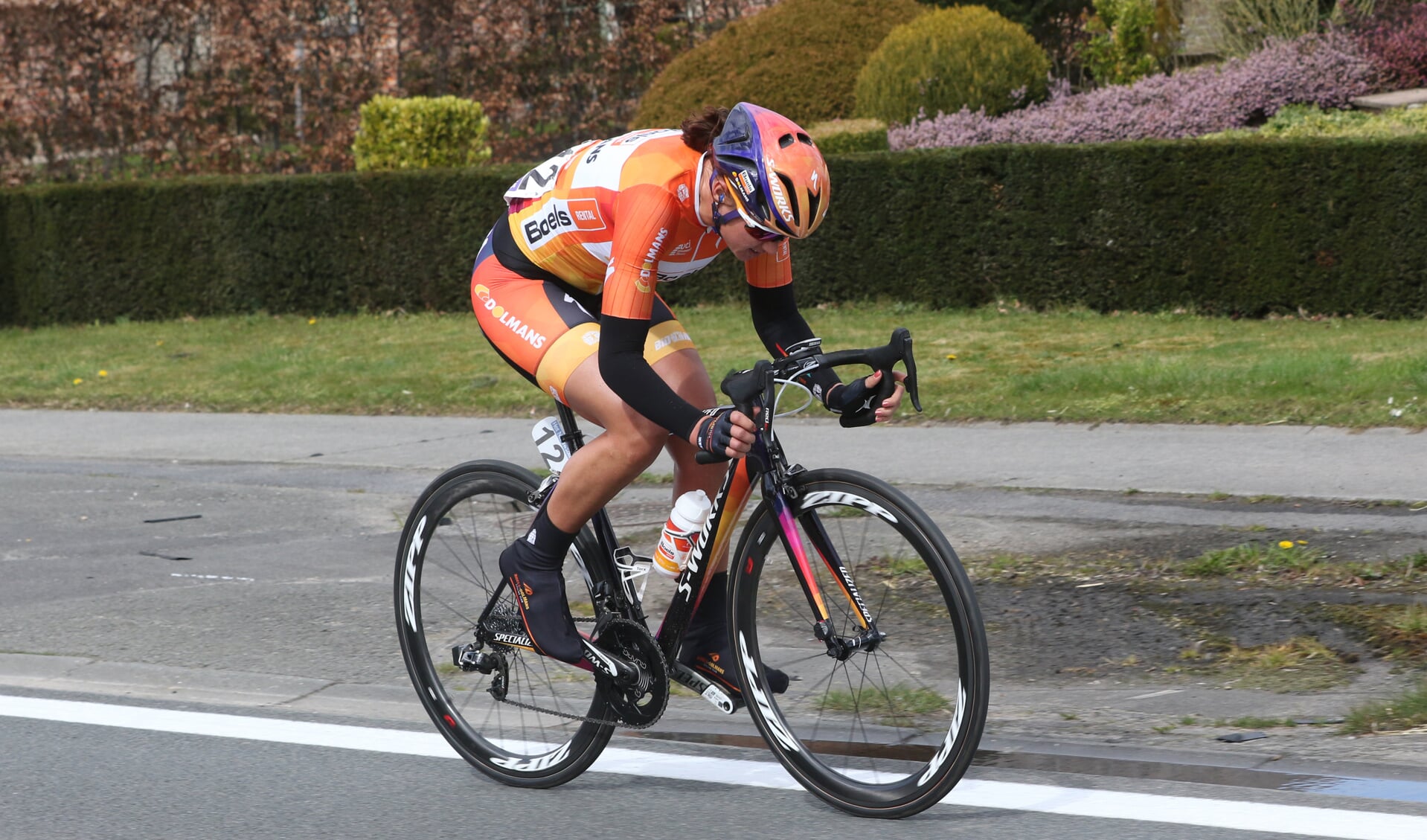 Chantal Blaak leverde opnieuw een topprestatie door in de Ronde van Vlaanderen als derde over de streep te geraken.