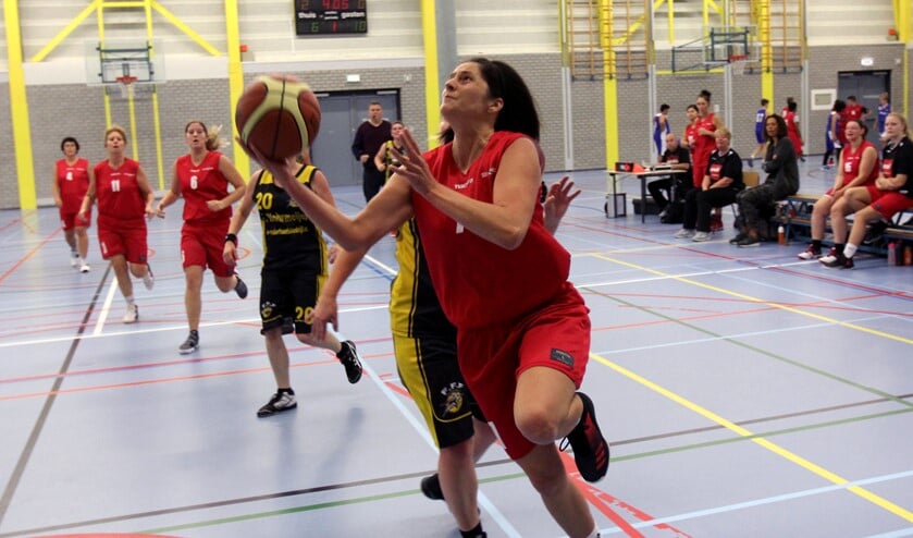 Weronika Sawko had tegen Flax Field Fighters met 17 treffers een groot aandeel in de overwinnning.