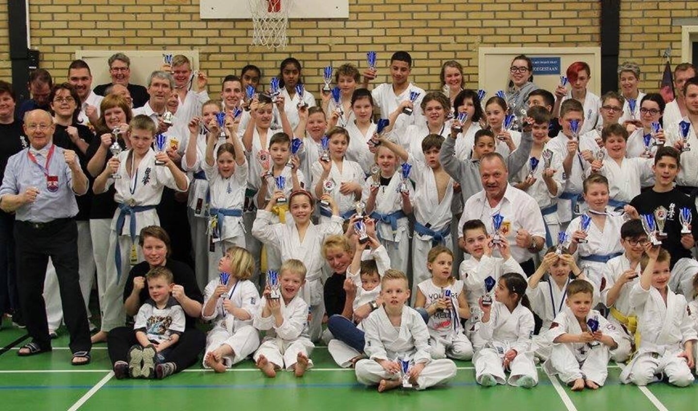 De karateka's van MuChin gingen voluit op de clubkampioenschappen in Rockanje. 