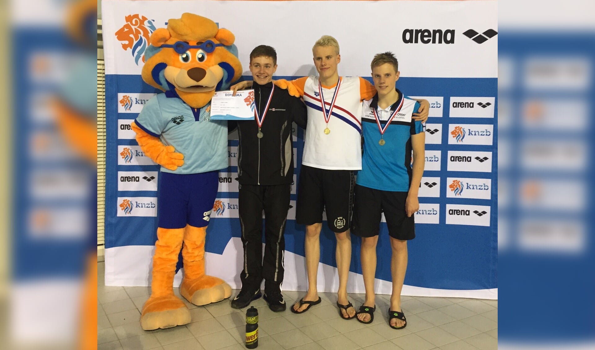 De Brielse zwemmer Ivo Meyer won brons op de 200 meter rugslag tijdens de NK voor junioren.