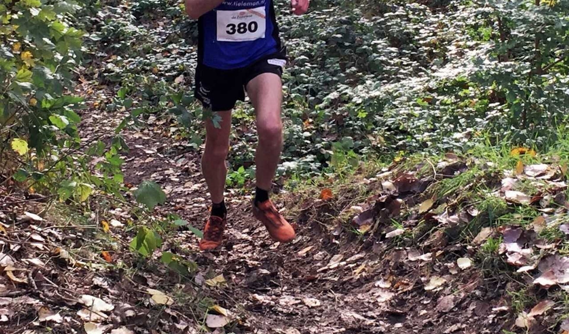 Eric Wolfert in actie op één van de klimmetjes van de Moerschanscross Hulst.