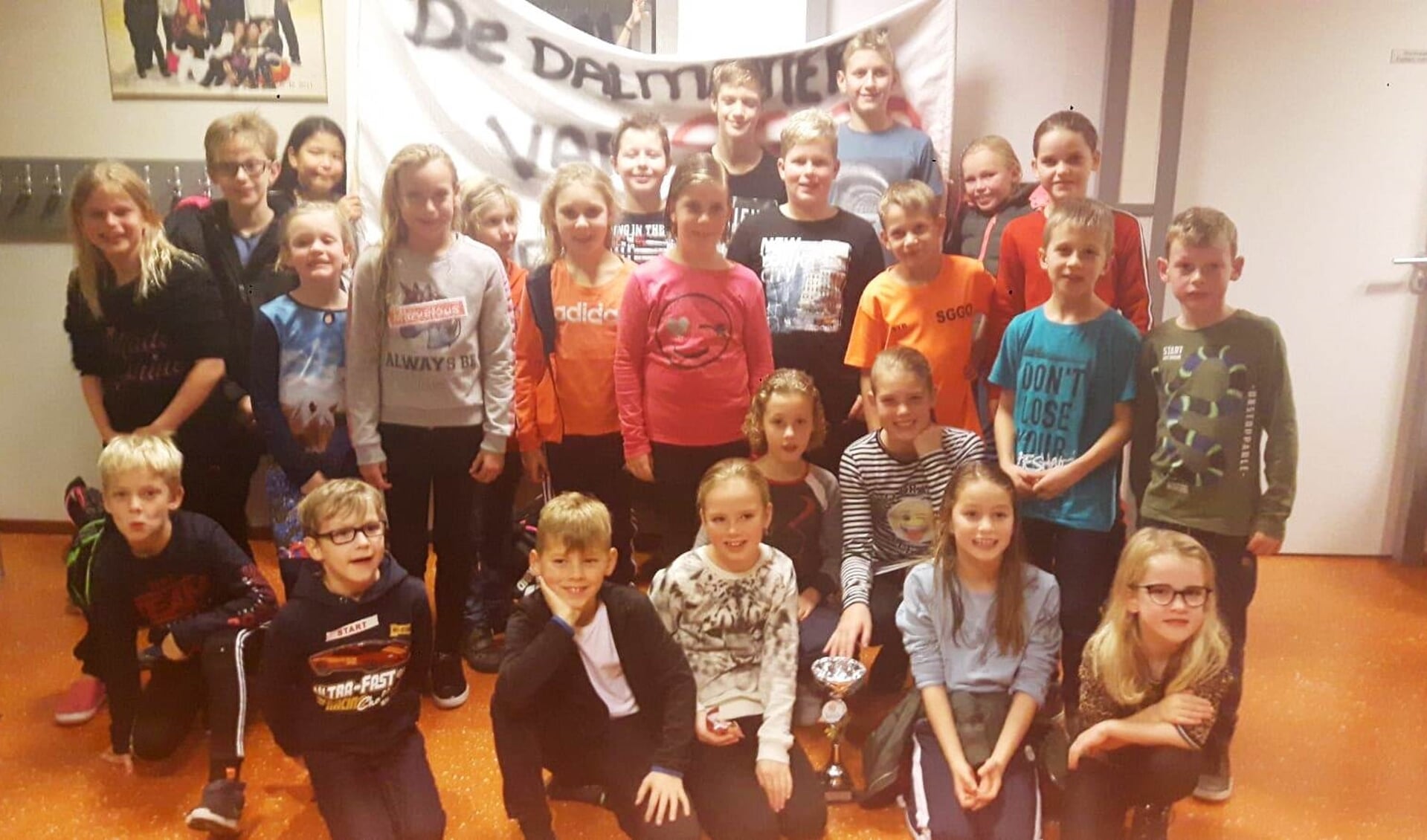 Het team, samengesteld uit leden van diverse zwemverenigingen van het eiland, was succesvol in Dordrecht.