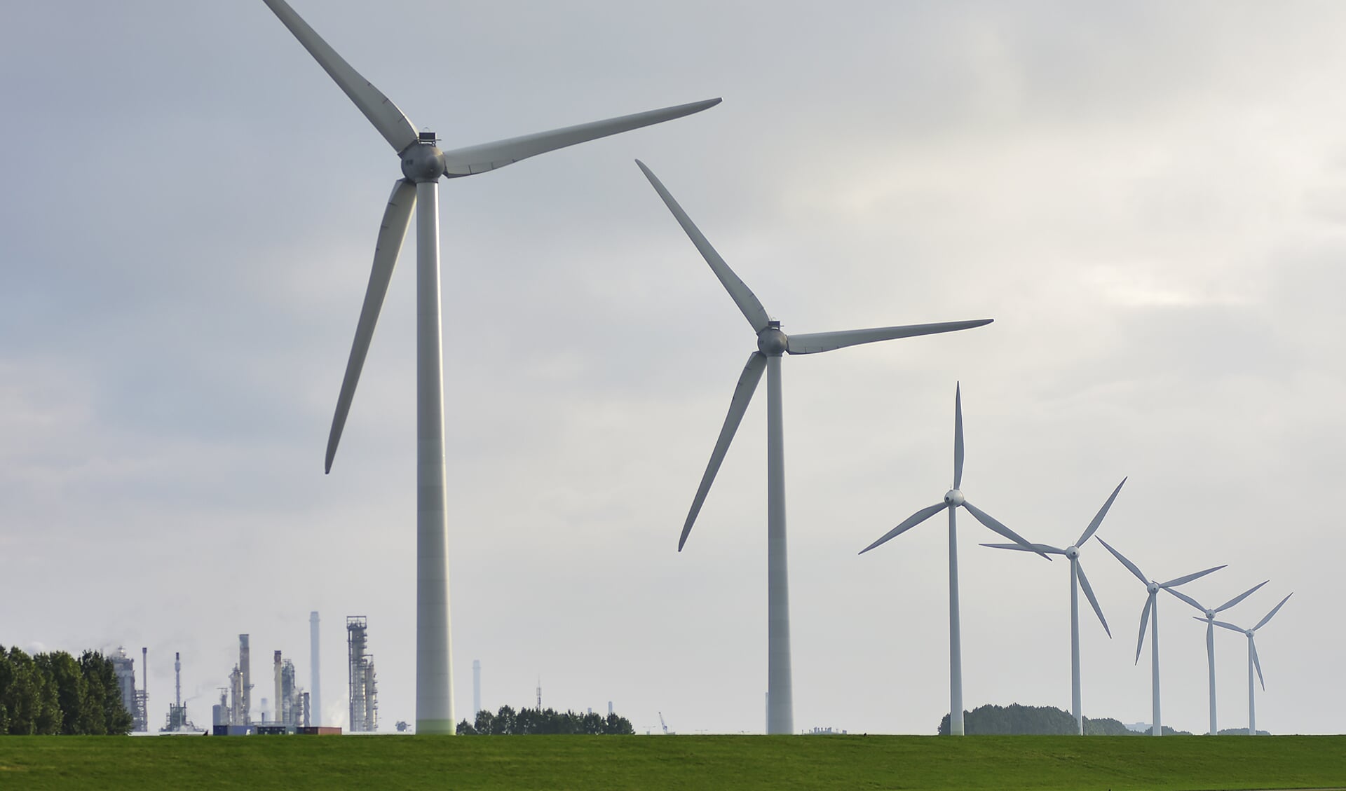 De windmolens bij Geervliet en Heenvliet. 