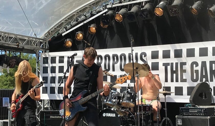 The Frontiers in actie tijdens het Metropolisfestival.