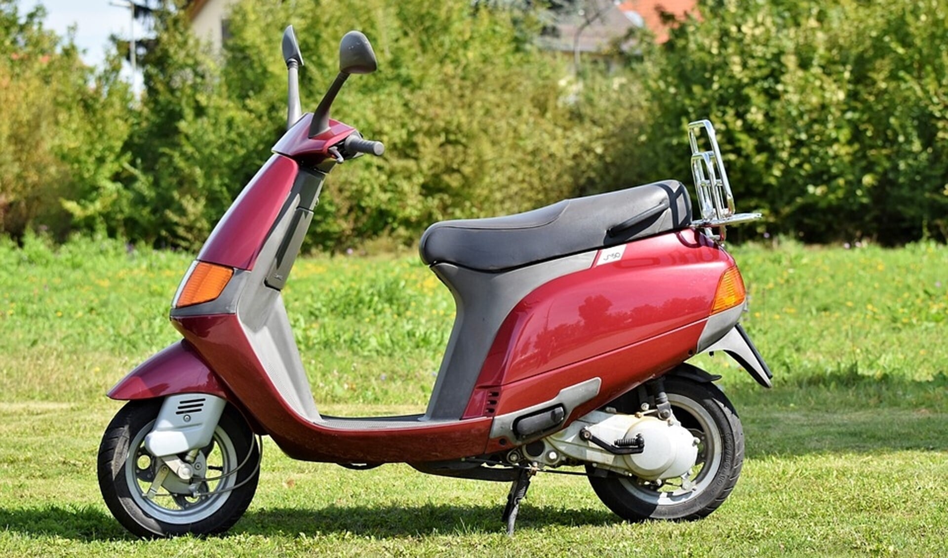 De Vespa van producent Piaggio is een dure scooter en erg gewild bij dieven