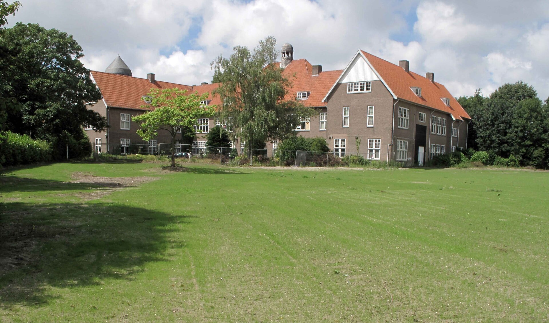 Het terrein naast de voormalige Rijks HBS (archieffoto)