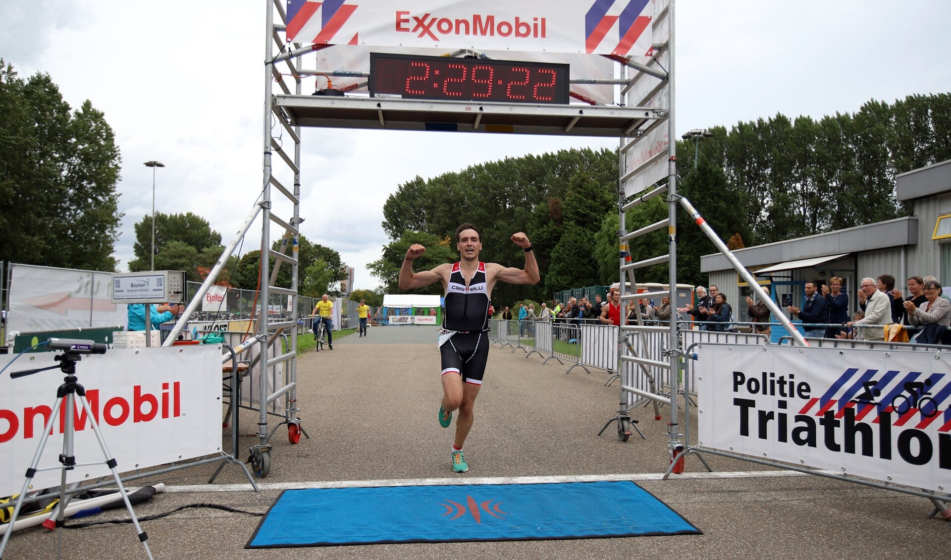 Niels Bajet kwam zaterdag als snelste bij de Run bike run die de triathlon verving. 