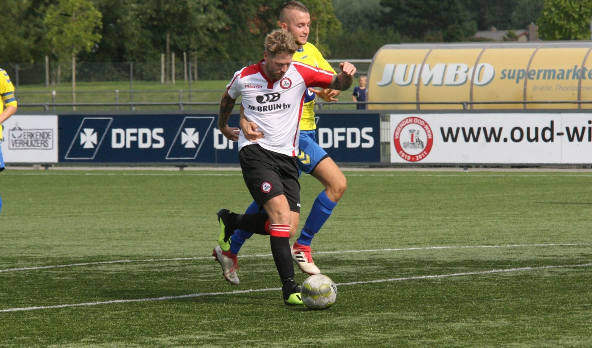 Michael van Dommelen scoorde de 2-2 voor Brielle in het bekerduel met Oostkapelle. * Foto: Wil van Balen.