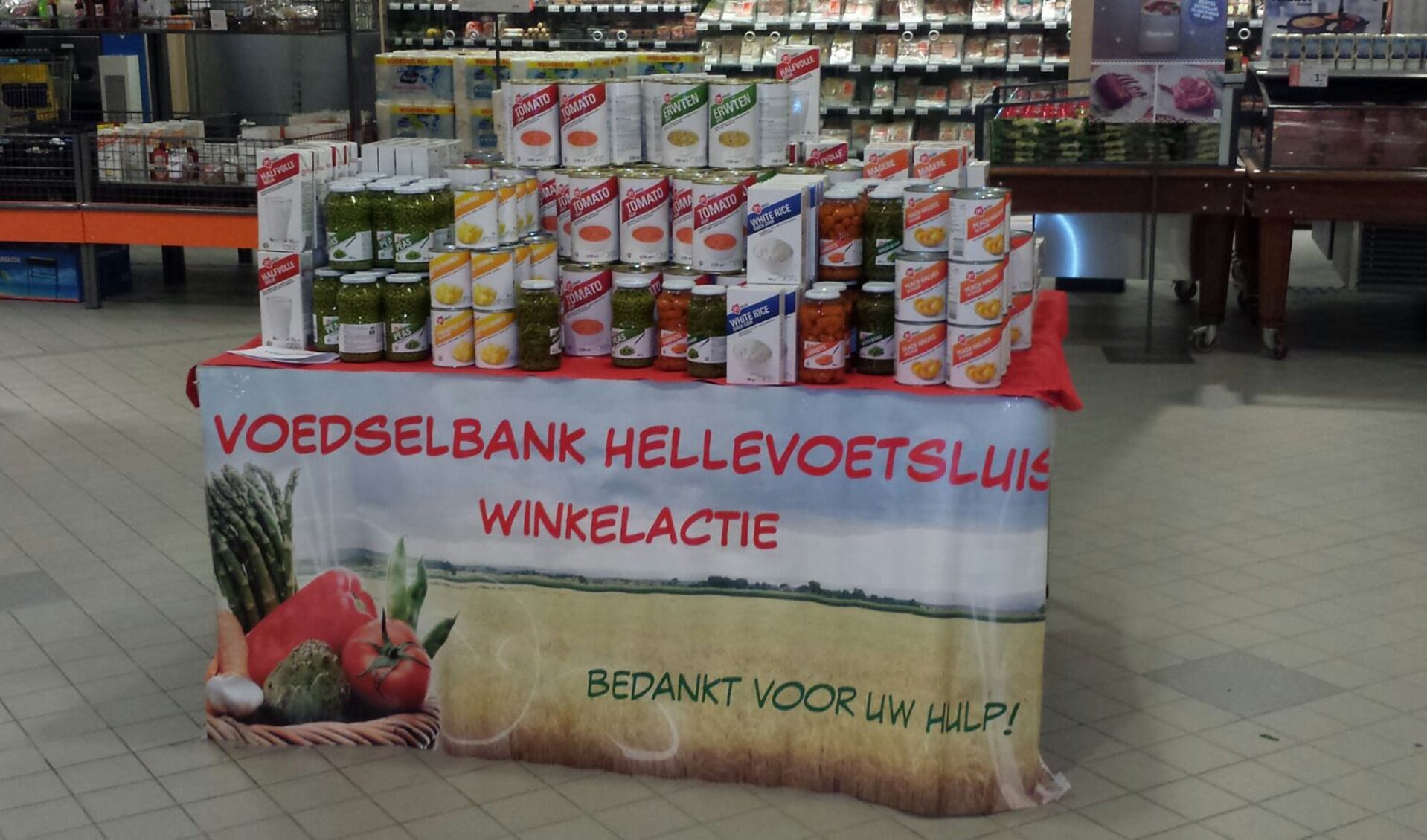 De Hellevoeters merken het meest van de Voedselbank door de winkelacties. Maar de organisatie verzet veel meer werk! 
