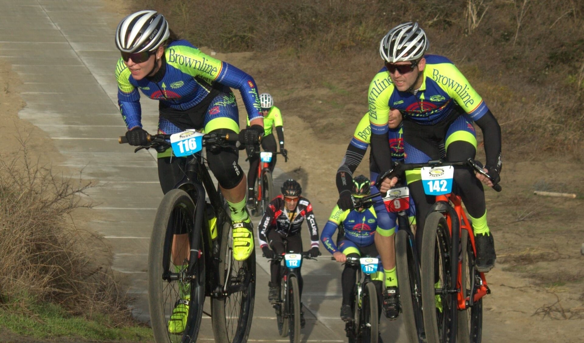 Ines Klok, die de tweede plaats behaalde in de Strandrace Brouwersdam in Ouddorp voor basisvrouwen, wil op het NK Strandrace in Rockanje op 24 februari in topvorm zijn. Foto Corine van Heemst-van Eck.