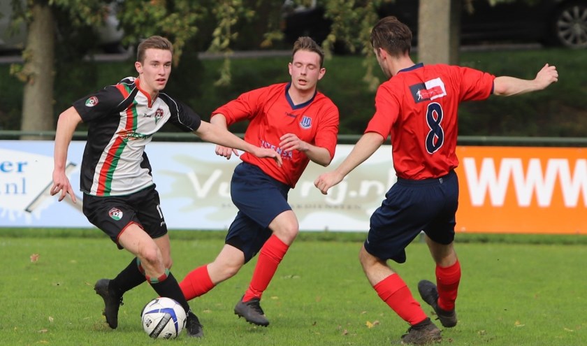 Ruben Speelpenning was zaterdag met drie treffers lekker op dreef in de met 4-0 gewonnen ontmoeting met Vierpolders.