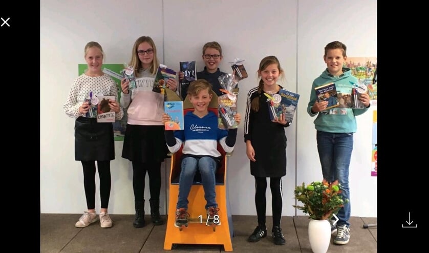 Isaac Bezuijen is de winnaar van de voorleeswedstrijd.. Hij las voor uit het boek "De reuzenperzik" van Roald Dahl.