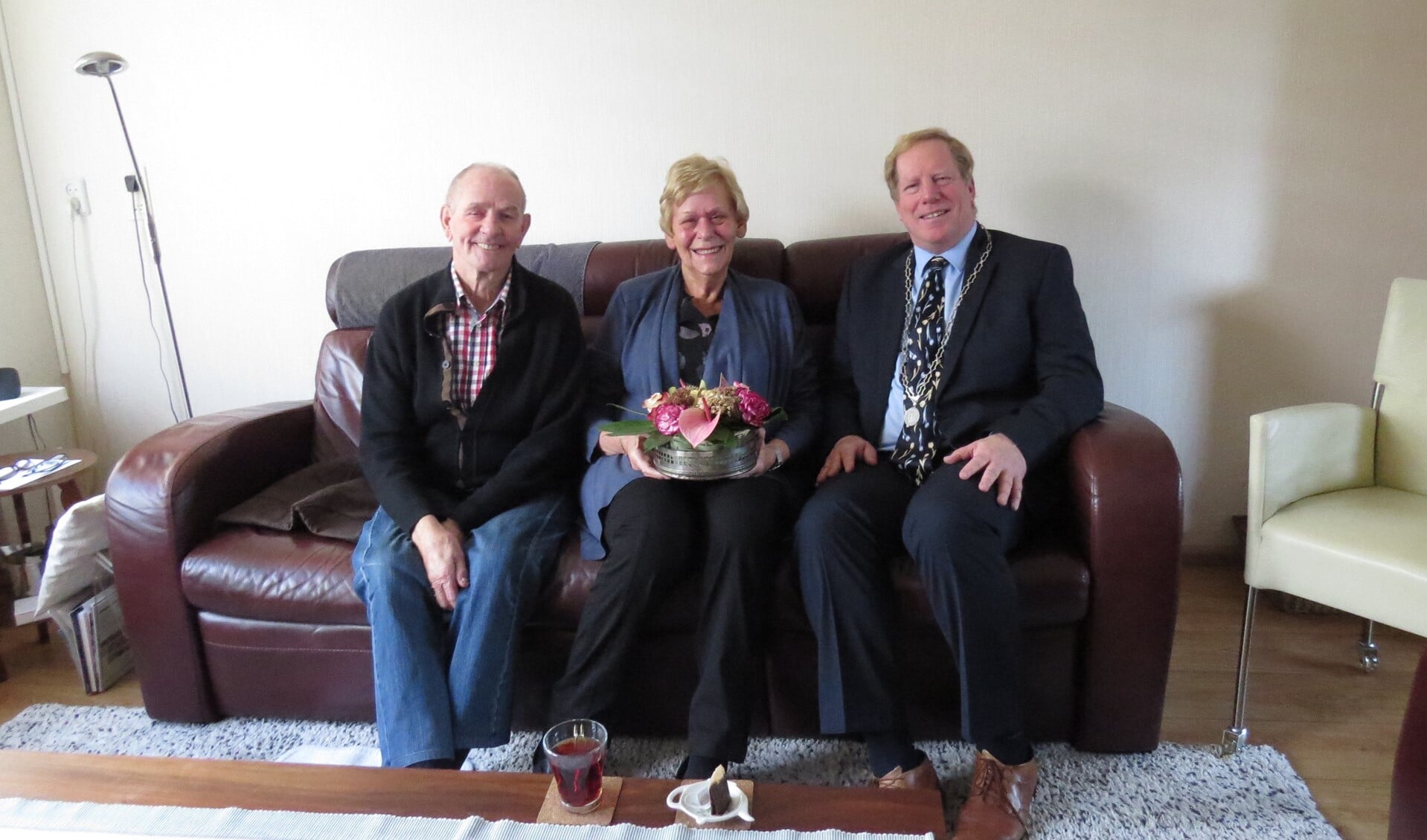 Vorige week woensdag was het echtpaar Montenij-Heijndijk uit Oostvoorne 55 jaar getrouwd. (Foto: MMV)
