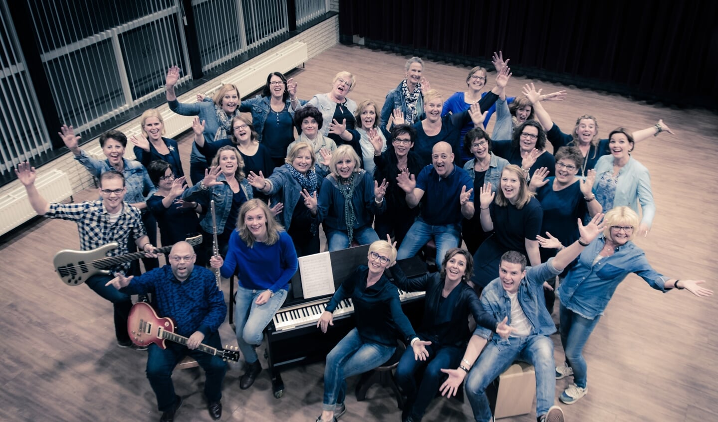 Popkoor The Blue Stocking Singers uit Nieuwe Tonge.