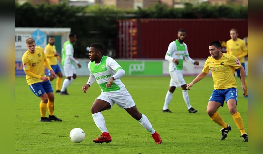Spijkenisse zakte zaterdag naar de voorlaatste plaats in de hoofdklasse na de nederlaag tegen Zwaluwen.