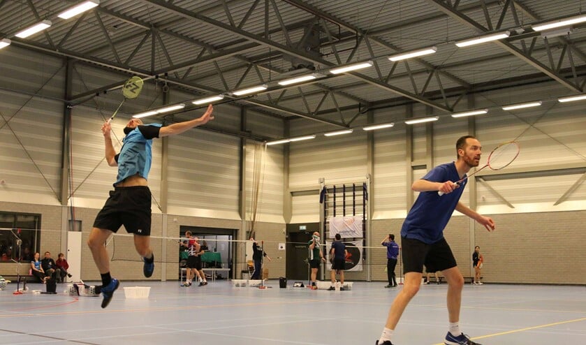 Michiel Kruijt en Ruud Nagel in actie tijdens hun dubbel.