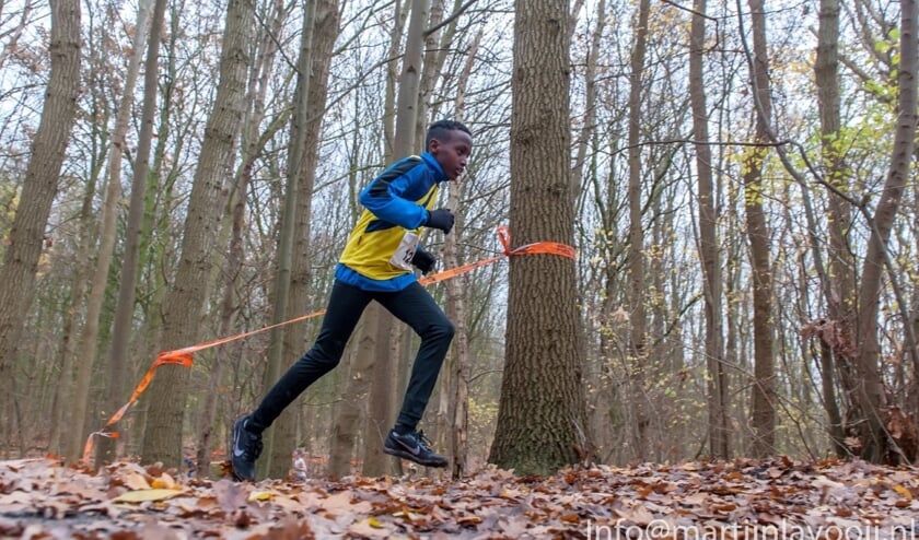 Zedie Joppe op weg naar de derde plaats in den Inkelcross Kruiningen (Foto: Martijn Lavooij).